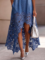 Robe élégante et stylée en denim léger avec ourlet en dentelle