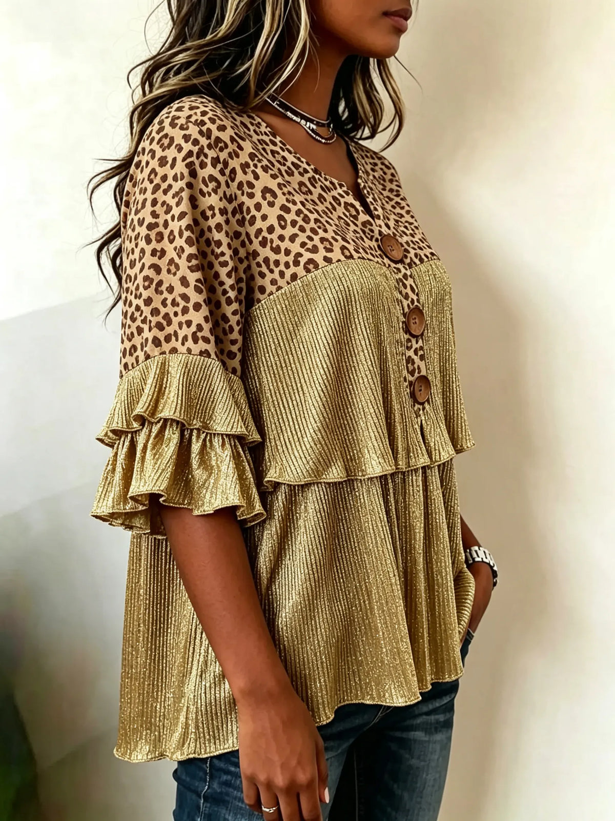 Damenbluse mit Leopardenmuster, Metallic-Effekt, Volants und V-Ausschnitt