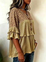 Damenbluse mit Leopardenmuster, Metallic-Effekt, Volants und V-Ausschnitt