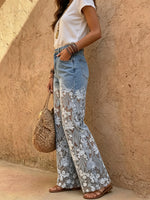 Jeans con patchwork y recortes de encaje para mujer