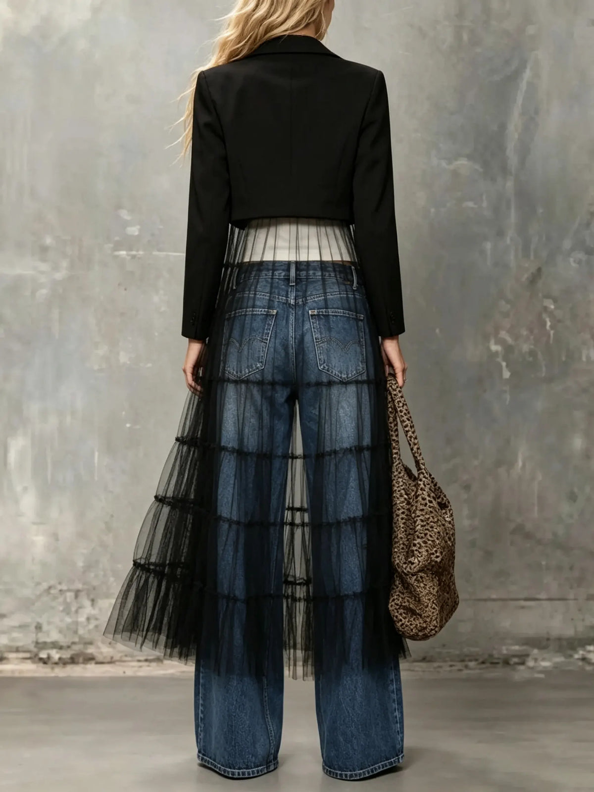 Blazer corto da donna in rete con patchwork