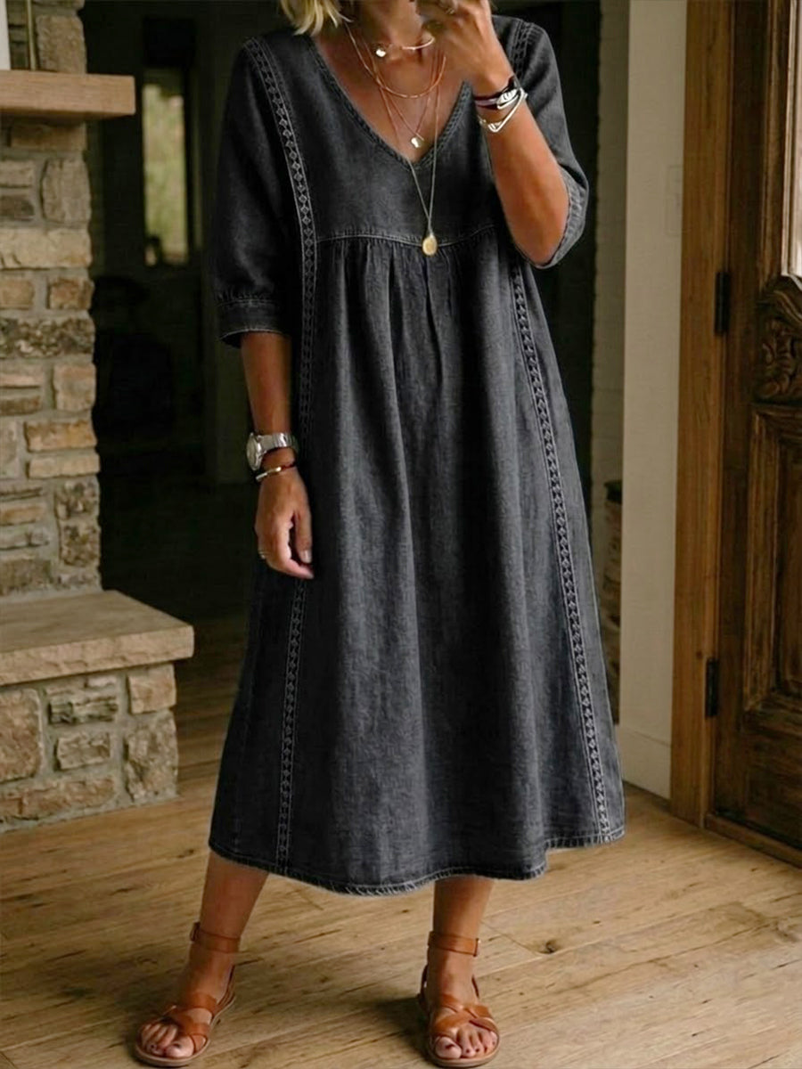 Vestido de ganga casual e largo com acabamento em renda