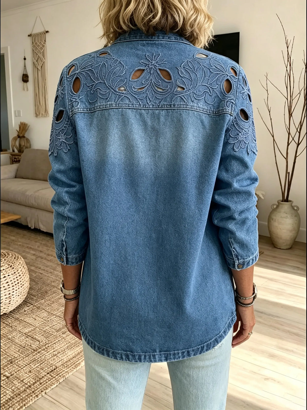 Chaqueta cárdigan de mezclilla para mujer con bordado floral hueco, cuello en V y mangas largas