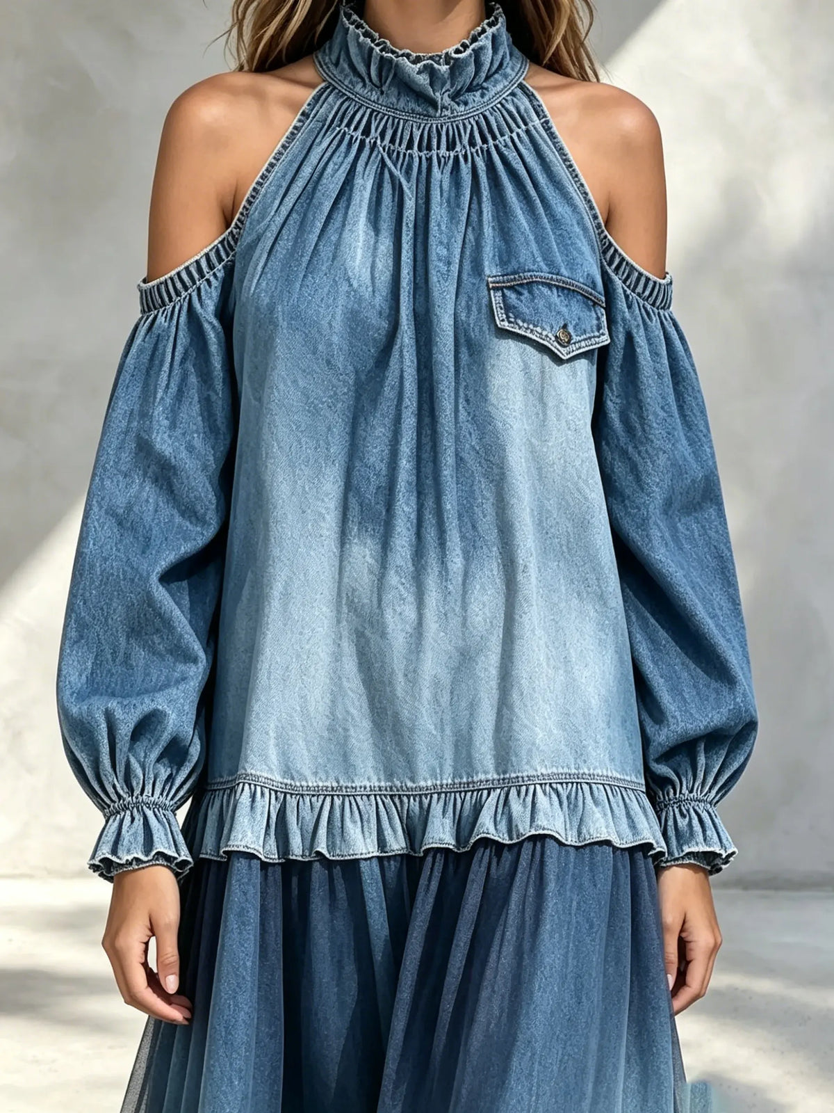 Damen Maxikleid mit Farbverlauf, Denim, einfarbig, Neckholder, schulterfrei und gestuft