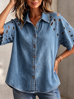 Chemise en jean style vintage avec panneaux en dentelle florale ajourée