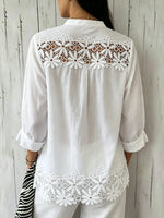 Damen Bluse mit einfarbigem Blumen-Augenloch-Spitzen-Stehkragen, 3/4-Ärmeln und lockerem Schnitt