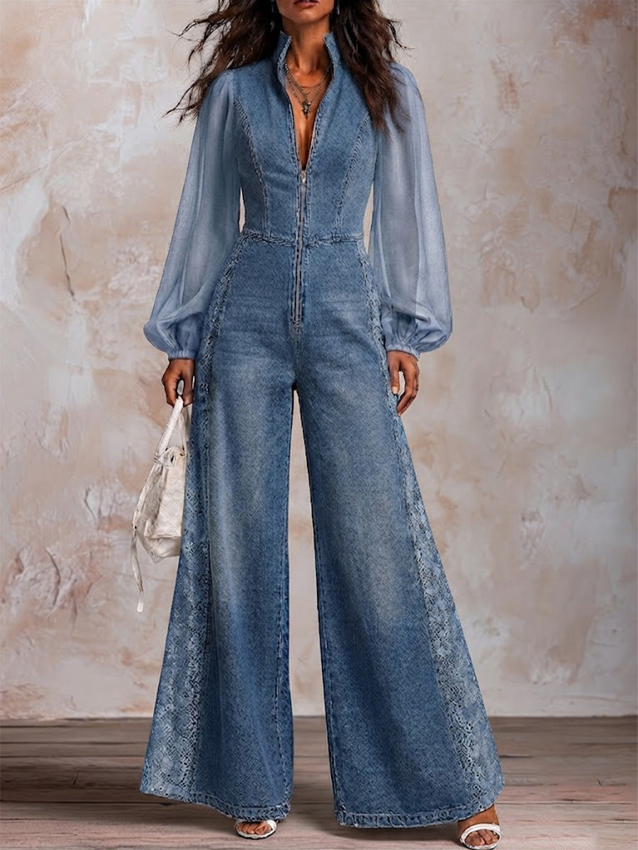 Jumpsuit mit Stehkragen, durchgehendem Reißverschluss, transparentem Chiffon, Puffärmeln, seitlichen Spitzen-Einsätzen, gewaschenem Denim und weitem Bein
