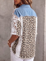 Vintage elegant patchwork denimskjorta med leopardmönstrade utskärningar