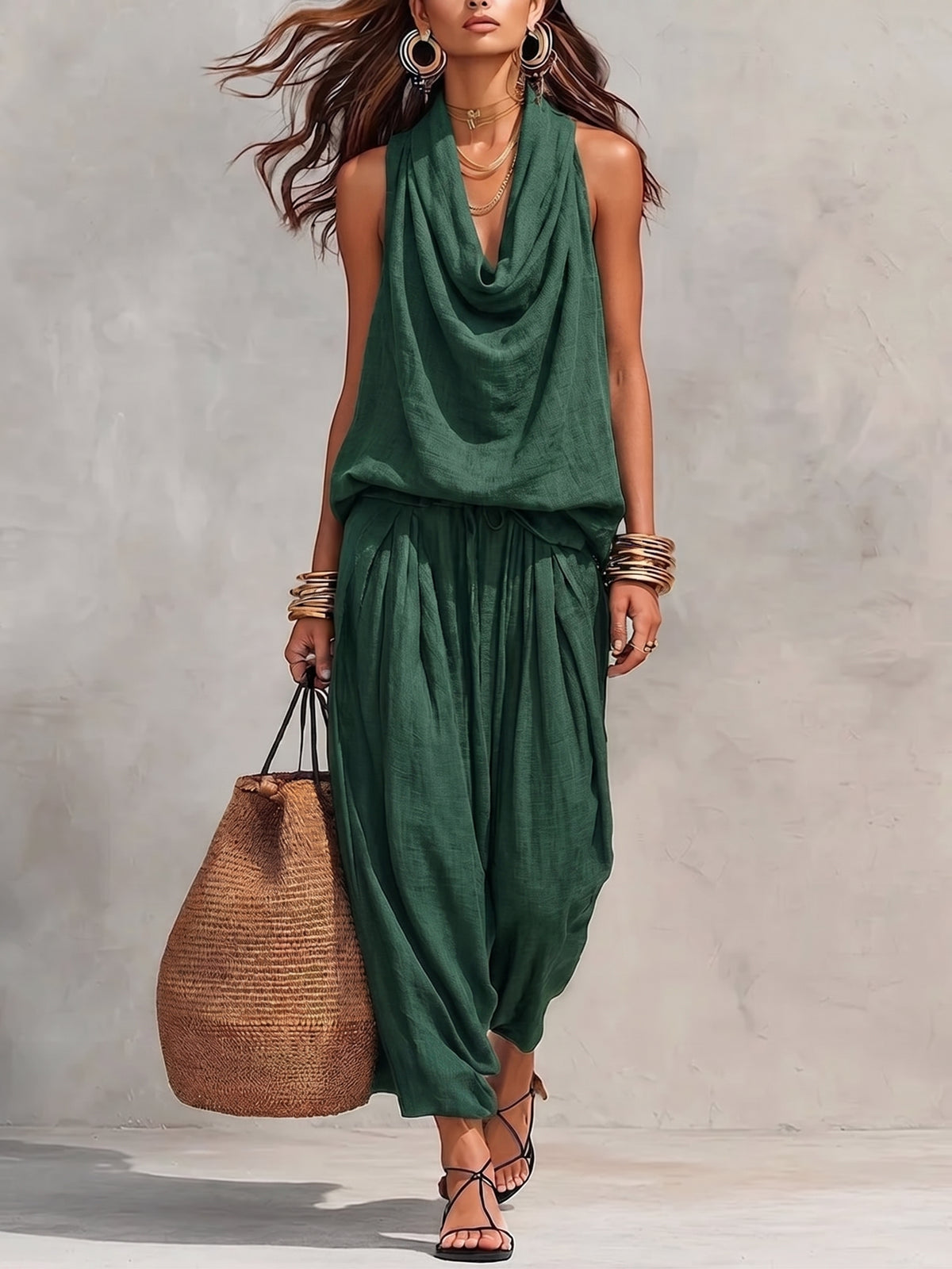 Tuta casual da donna con collo all'americana e pantaloni a gamba larga con scollo a cappuccio