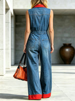 Damen Jumpsuit aus Denim mit weitem Bein, ärmellos und rotem Kontrastbesatz
