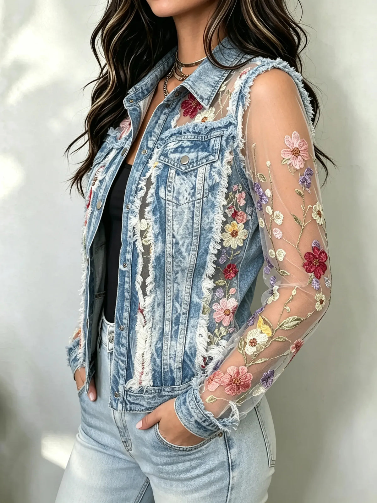 Damen Jeansjacke mit Blumen und Mesh-Einsätzen