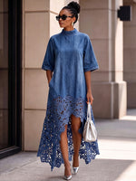 Robe élégante et stylée en denim léger avec ourlet en dentelle