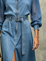 Damen Maxikleid aus Denim mit transparenten Ärmeln und Schlitz
