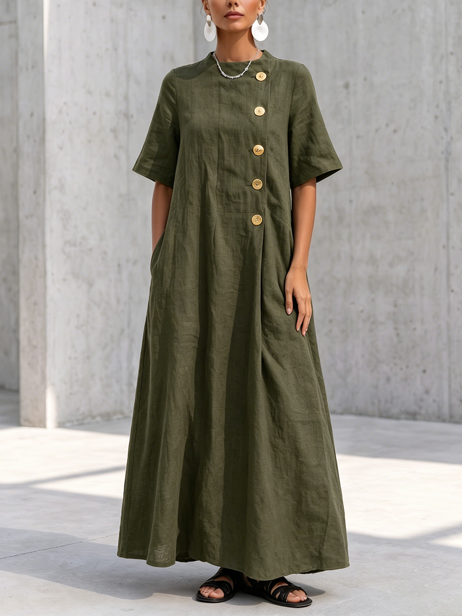 Elegantes olivgrünes Kleid mit Metallknöpfen