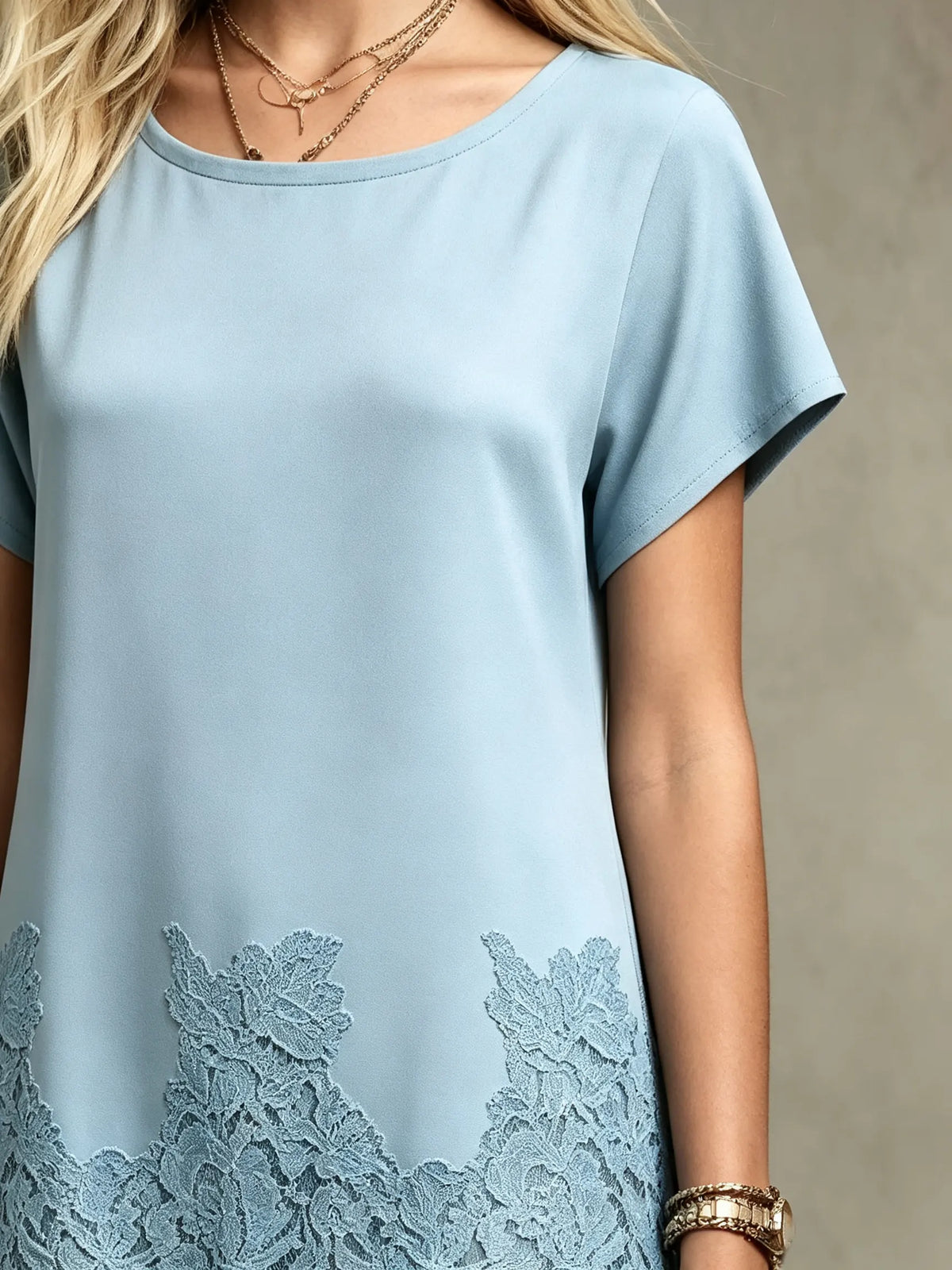 Damen Midi-Kleid aus Satin mit einfarbiger Blumen-Spitzen-Optik und Einsatz
