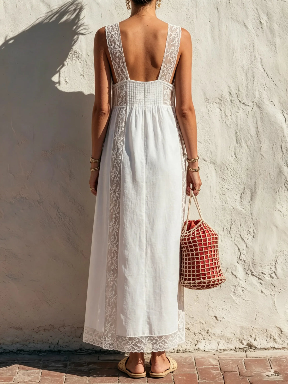 Maxikleid für Damen mit Spitzen-Seiteneinsatz und Schlitz