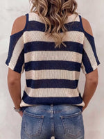 Top casual de punto suelto para mujer, con estampado de rayas, escote en V, hombros descubiertos y manga corta.