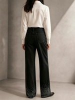 Locker sitzende, gerade geschnittene Stretch-Denim-Hose mit Strassverzierung