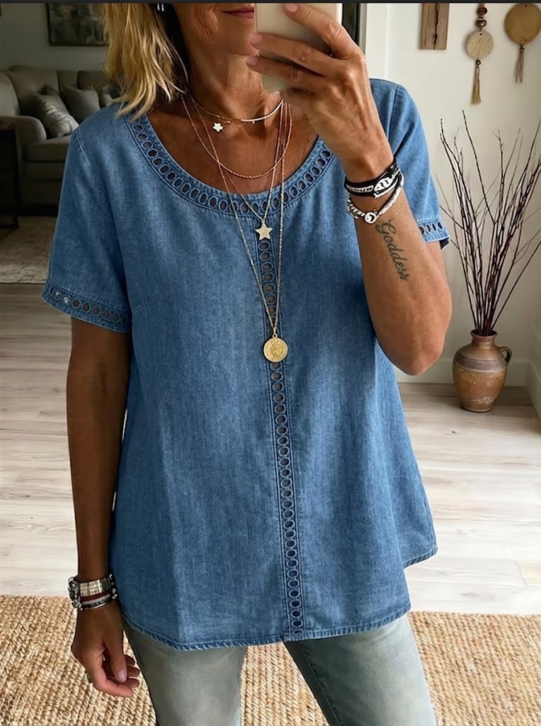 Top casual in denim di cotone con rifinitura a taglio