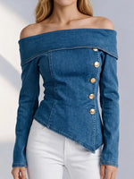 Zeitgenössisches Denim-Top mit asymmetrischem, schulterfreiem Knopfverschluss