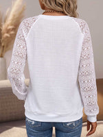 Damen Pullover in Uni-Farbe mit Rundhalsausschnitt, langärmlig, locker geschnitten, mit Cut-out und Strickpaneel