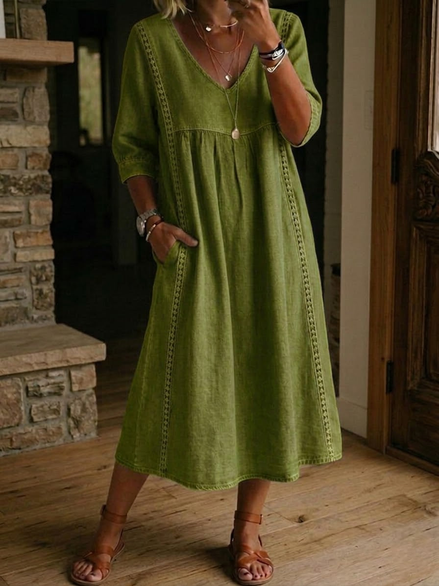 Vestito casual ampio in lino e cotone con toppe e rifiniture in pizzo
