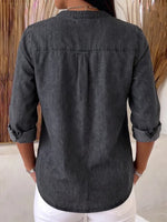 Blusa abotonada adornada con lentejuelas de leopardo chic