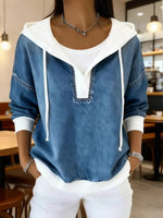 Schicker zweifarbiger Denim-Pullover mit V-Ausschnitt und Kapuze
