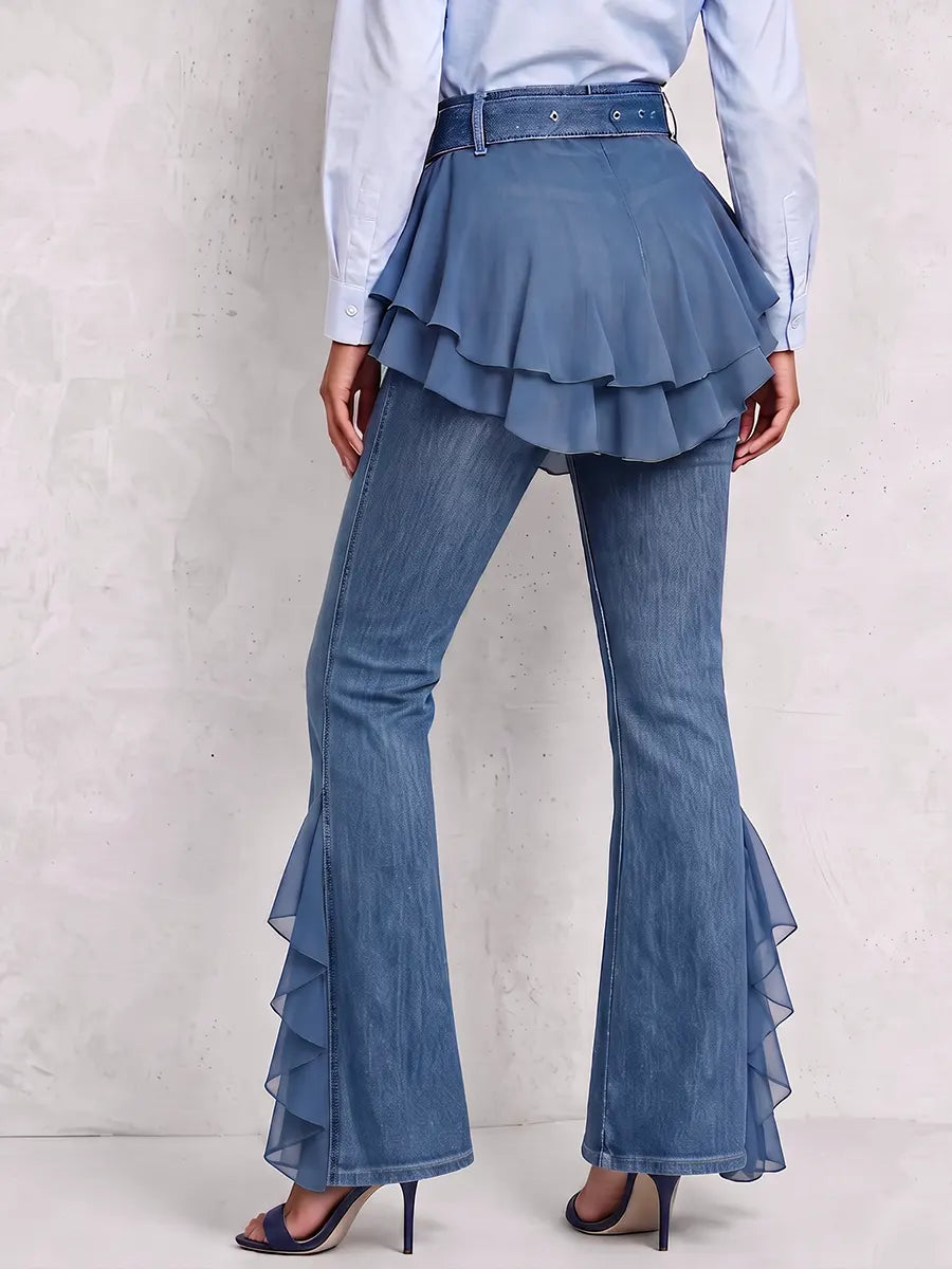 Statement Tencel Denim & Chiffon Jeans mit Volant und ausgestelltem Bein