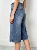 Glitzernde Damen-Jeans-Shorts mit weitem Bein