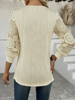 Blusa tunica romantica in pizzo e plissé d'ispirazione vintage