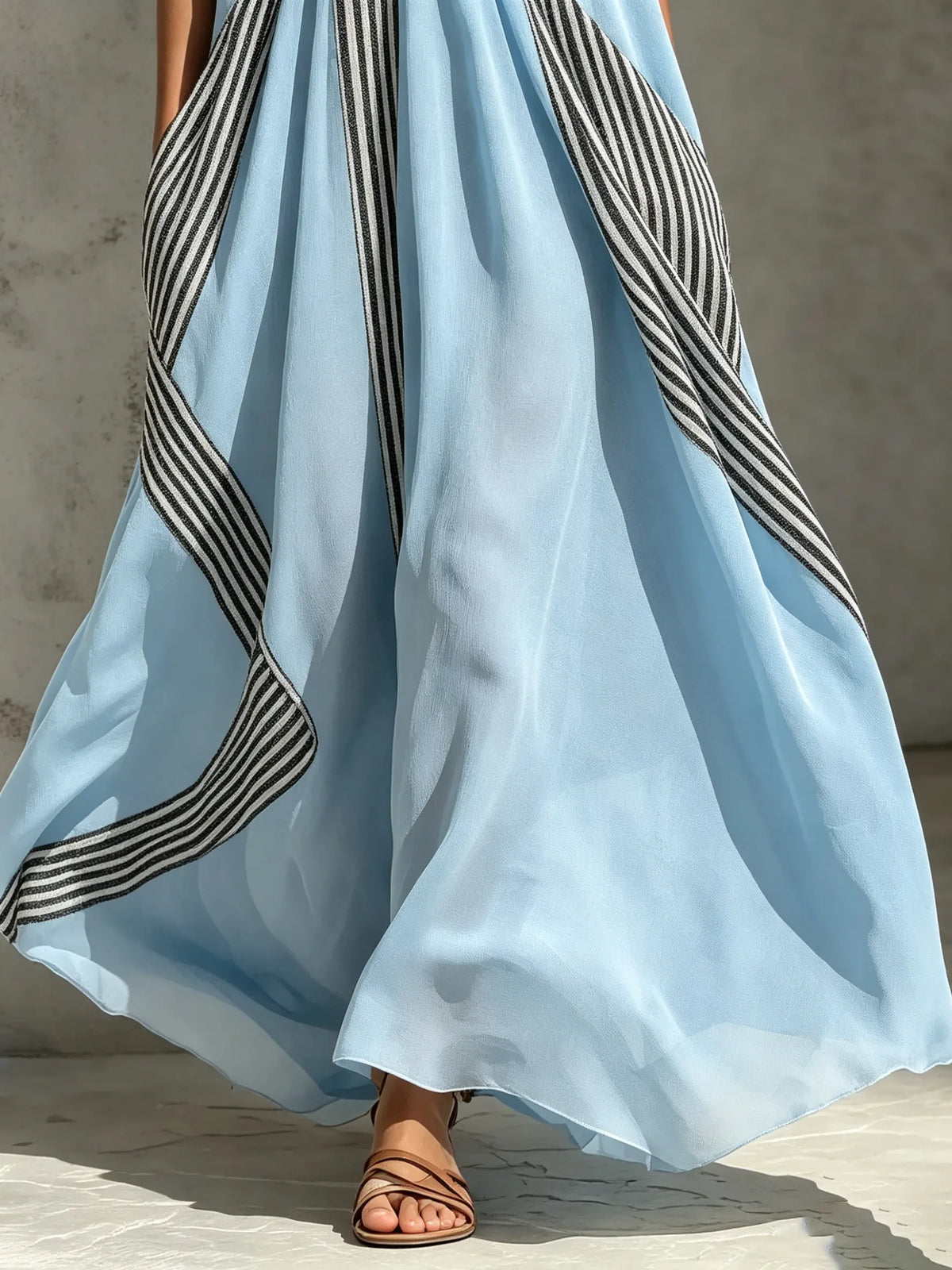 Vestido Maxi Fluído com Alças ao Pescoço, Patchwork de Risca Vertical Contrastante para Mulher