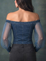 Denim-Top mit Chiffon, schulterfrei und langärmlig