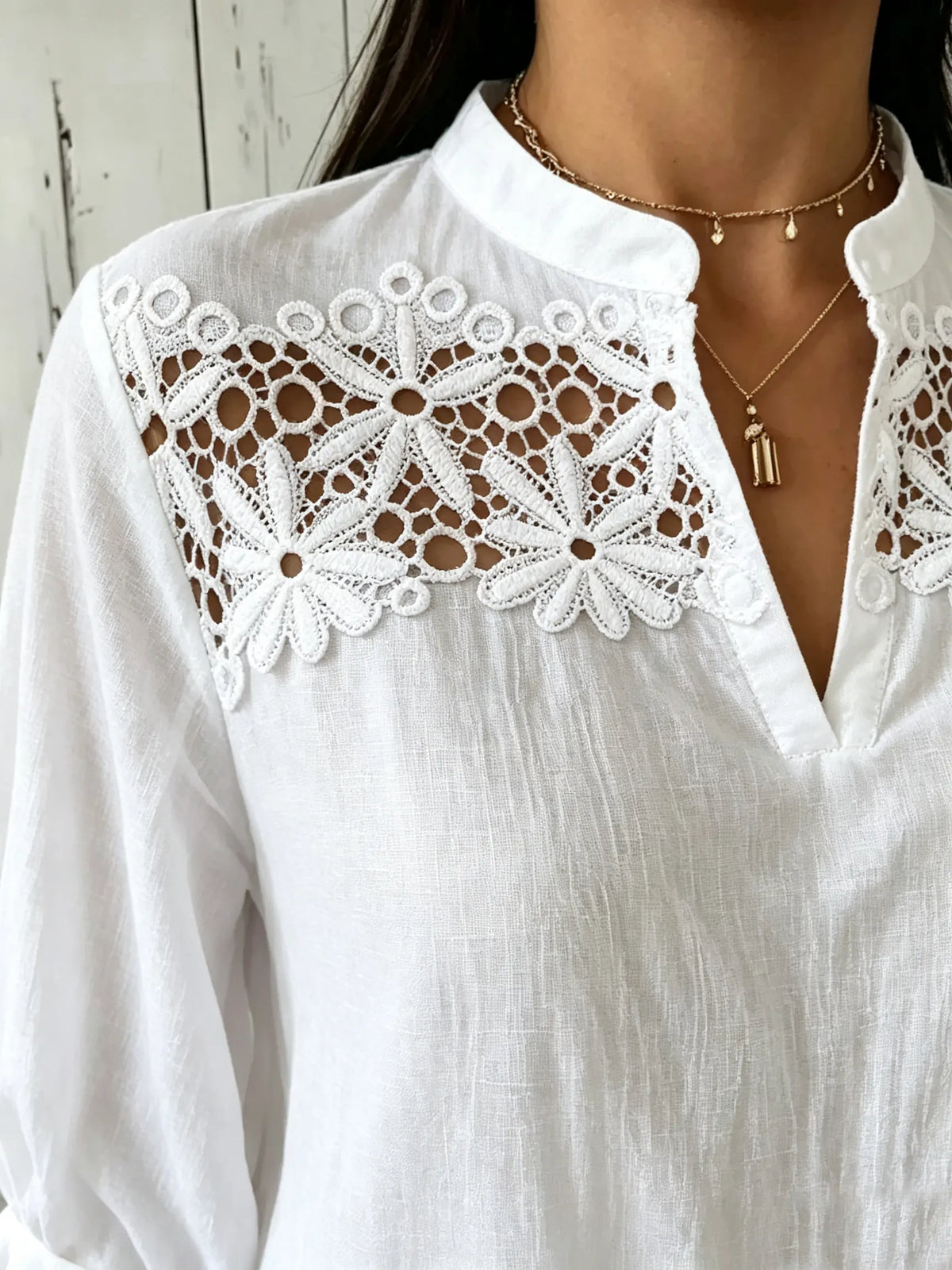 Damen Bluse mit einfarbigem Blumen-Augenloch-Spitzen-Stehkragen, 3/4-Ärmeln und lockerem Schnitt