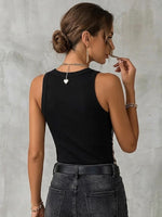 Stilvolles ärmelloses Stricktop mit Pailletten und Leopardenmuster