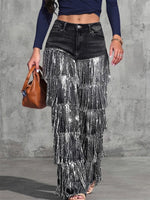 Locker sitzende Jeans mit geradem Bein und Fransen-Detail